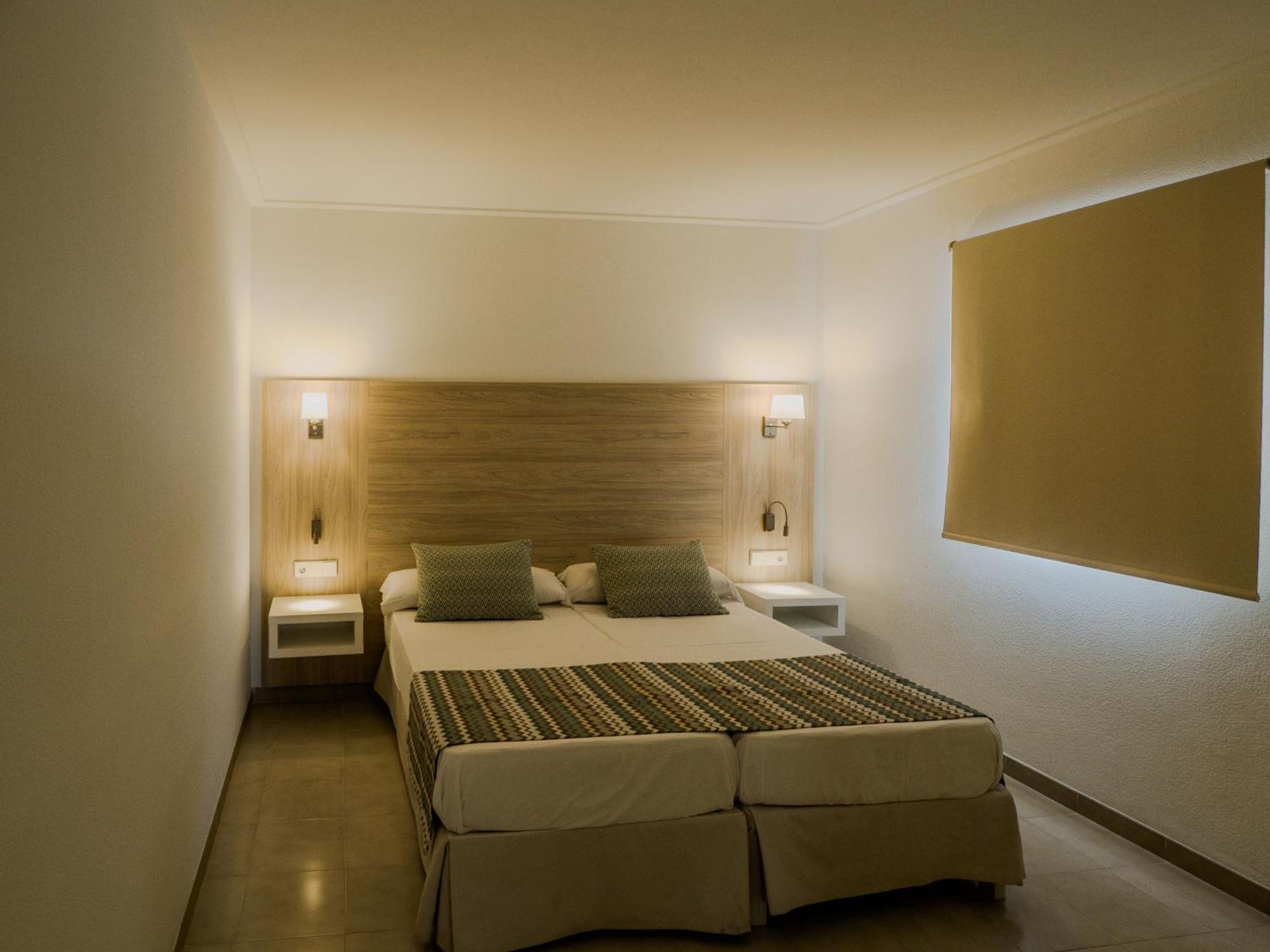 Apartamentos La Santa Maria Cala Millor  Zewnętrze zdjęcie