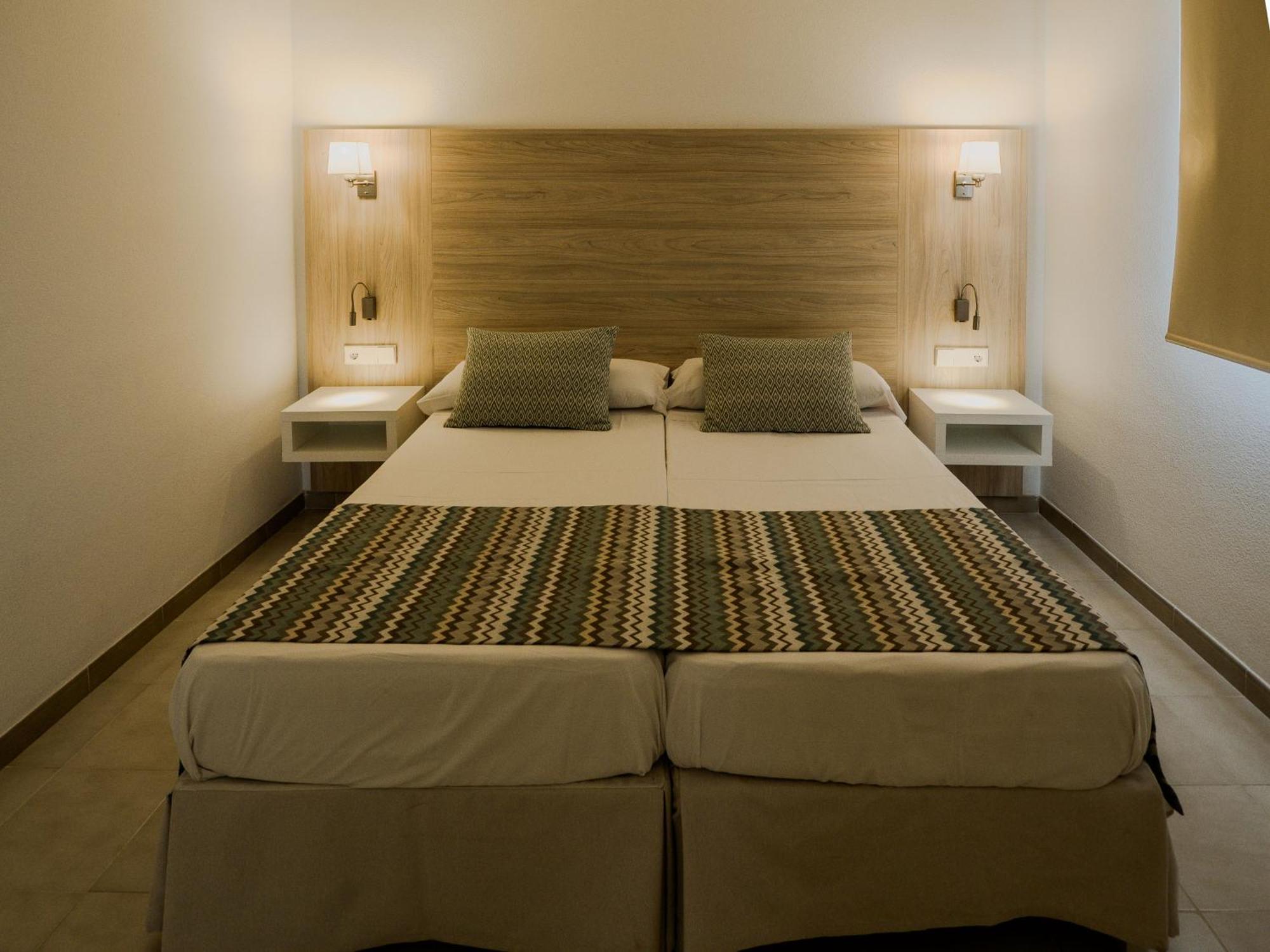 Apartamentos La Santa Maria Cala Millor  Zewnętrze zdjęcie